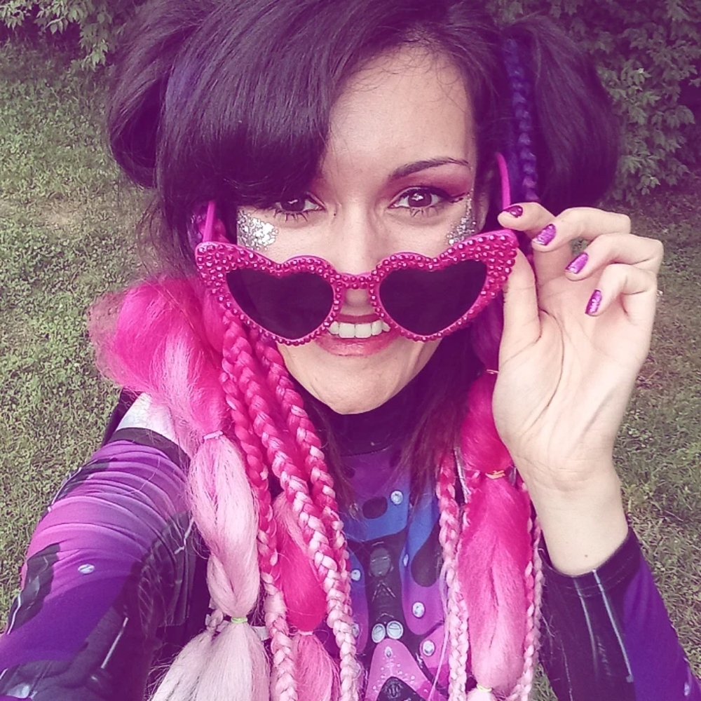 Meet your Posher, Sinead